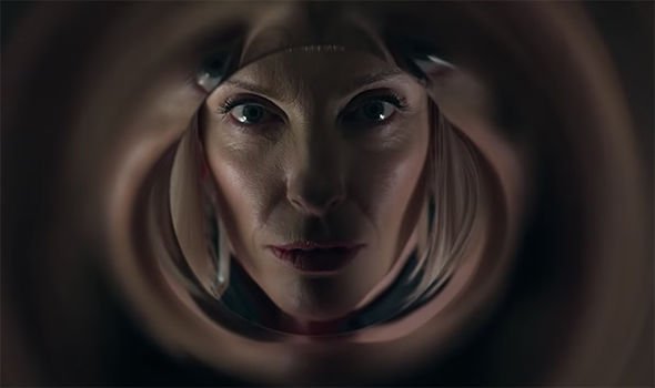 Velvet-Buzzsaw-trailer-Netflix-horror-stars-Toni-Collette-1682388
